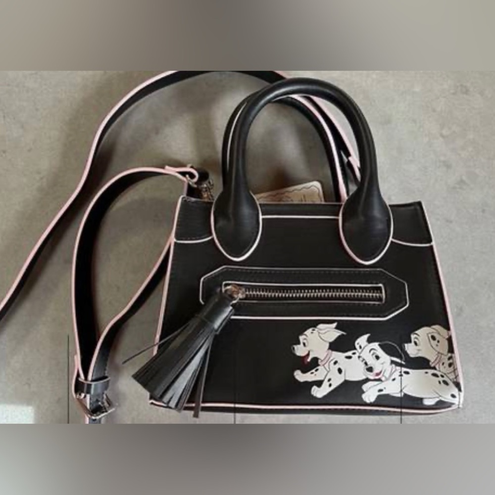 Skinnydip 101 Dalmatians Purse - Picture 3 of 12